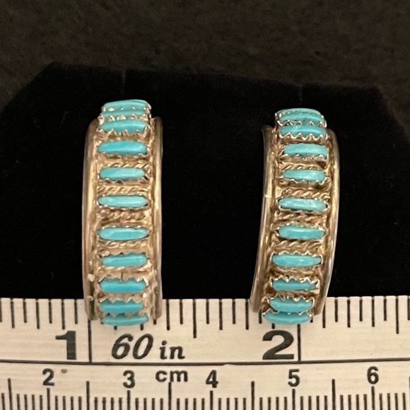 ZUNI TURQUOISE HALF HOOP STERLING EARRINGS - Picture 5 of 7
